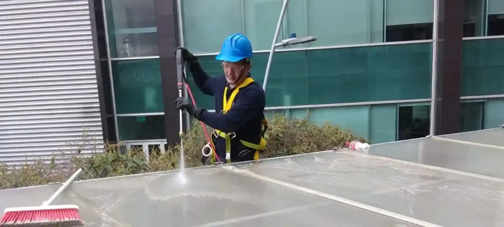 MOVIASEO SAS. EMPRESA DE ASEO