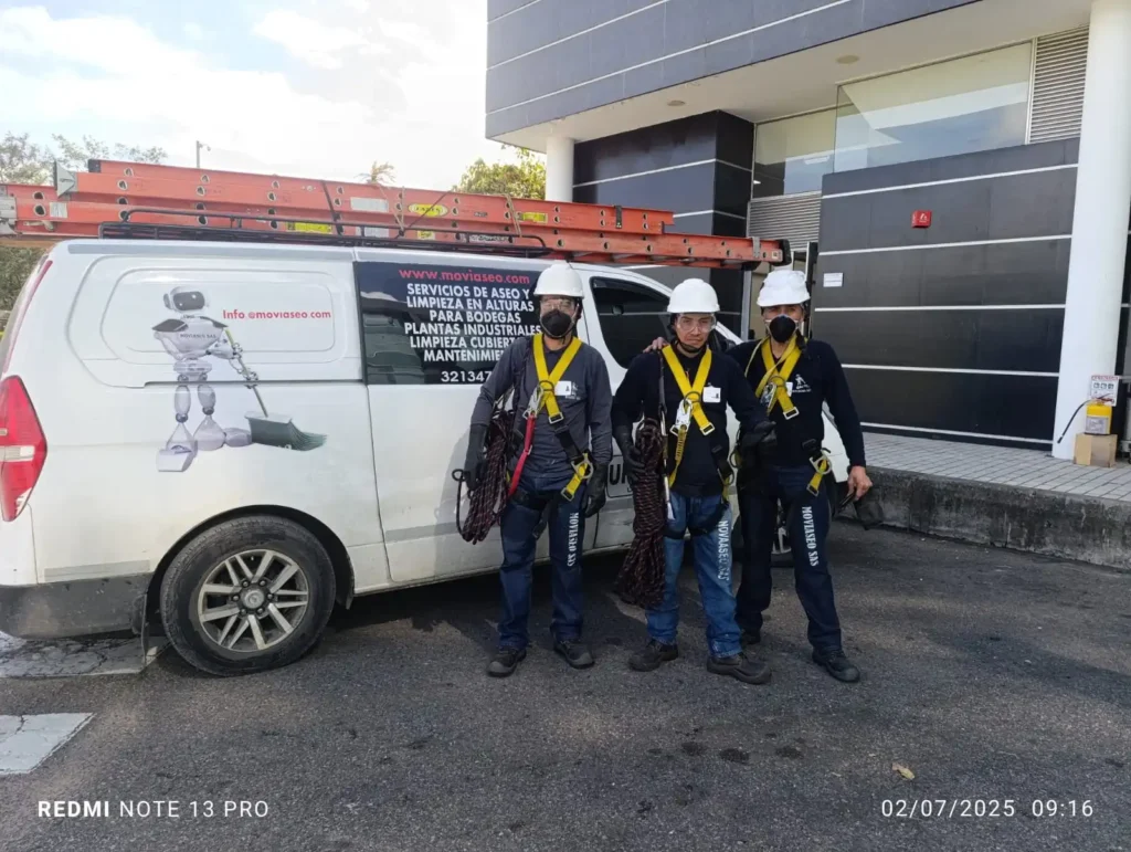 Empresa de aseo Bogotá Cundinamarca Empresa de aseo industrial en Bogotá: Limpieza pesada y especializada